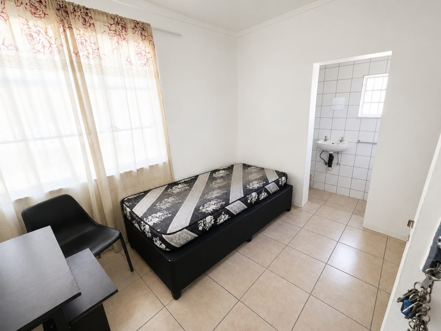 6 Bedroom Property for Sale in Brandwag Free State